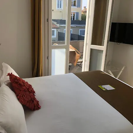Hotel Du Bord De 